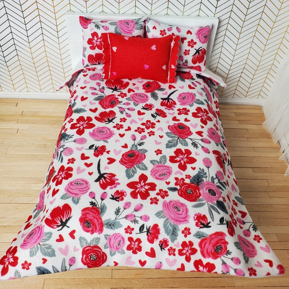 Miniature Dollhouse Floral Red Pink Bedding Set 1:12 Scale